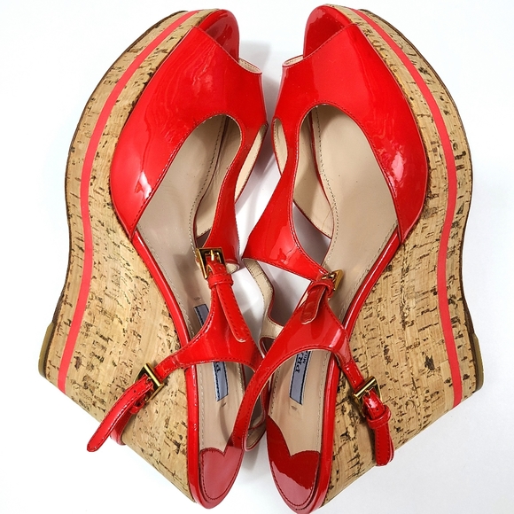 Prada Alaia Red Patent Leather Cork Wedge Heels - Picture 3 of 13